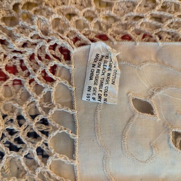 Vintage handmade lace and crochet placemats‎ set of 4 - Picture 4 of 6